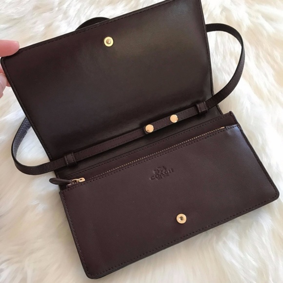 🌷CamiClassy Bags🌷 Coach Debossed Crossbody Bag - Picture 3 of 3